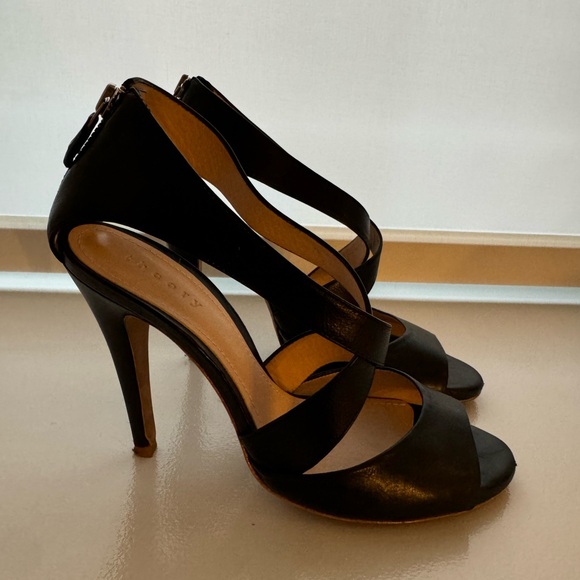 Theory Heels - Picture 2 of 5